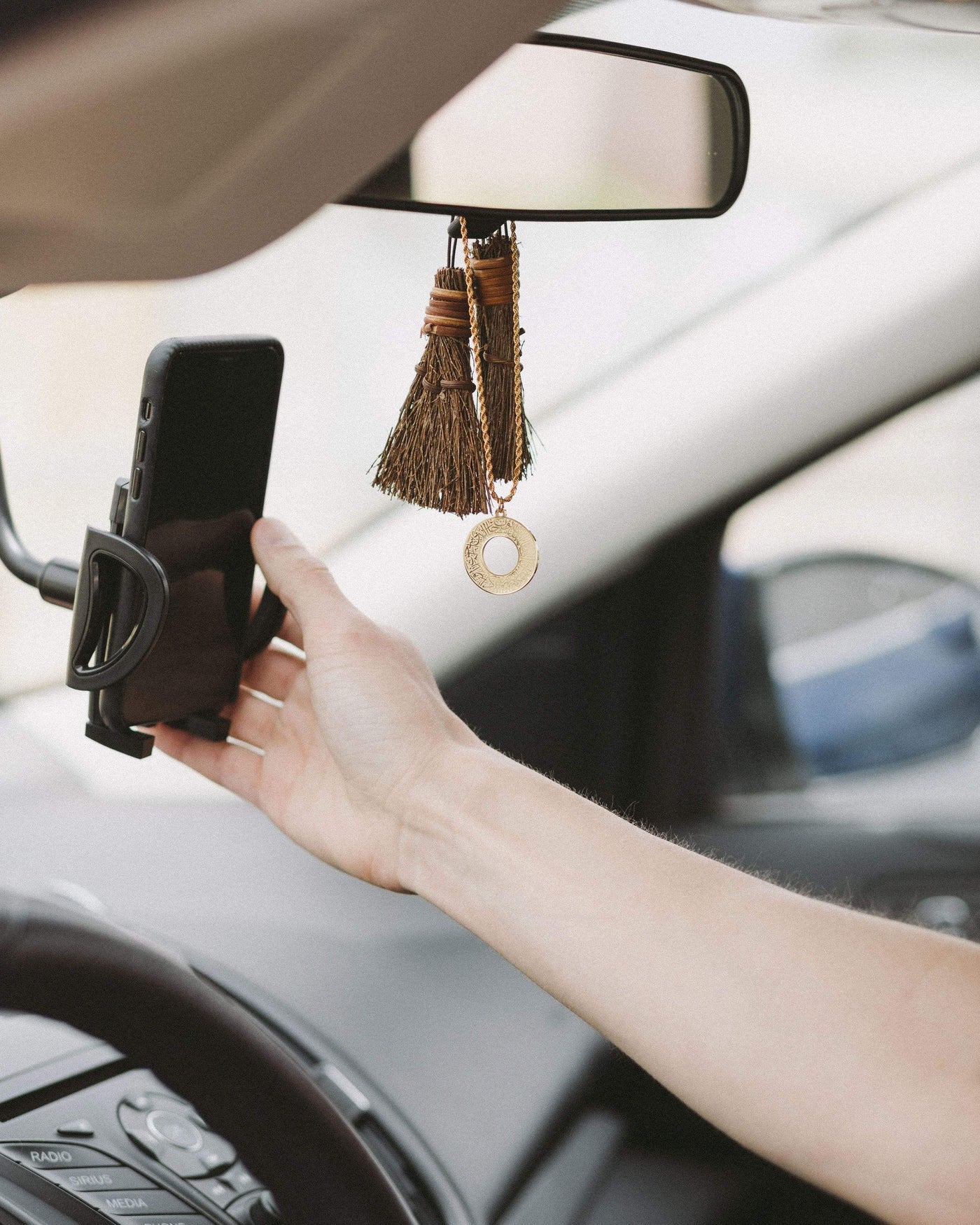 Dua Al-Safar Car Hanger